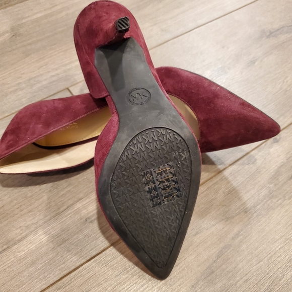 Michael Kors Burgundy heels, like new size 8 - Picture 4 of 5